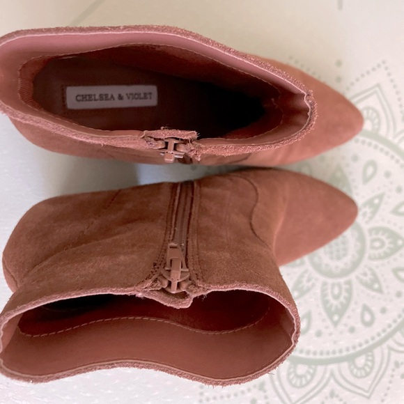 Chelsea & Violet Wren Light Brown Suede Heeled Booties Asymmetrical Boots Sz 8 - Picture 11 of 16